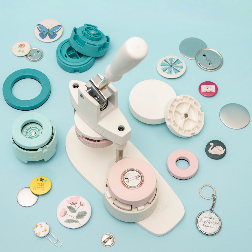 Bild 1 von We R Memory Keepers Button Press Kit - Buttonmaschine
