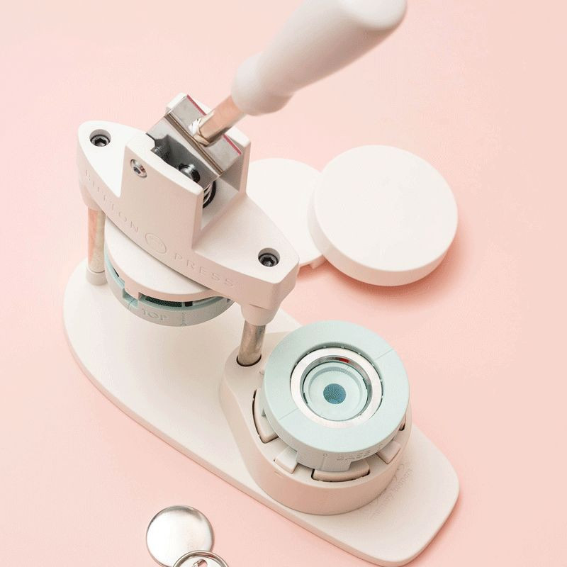 Bild 1 von We R Memory Keepers Button Press Kit - Buttonmaschine