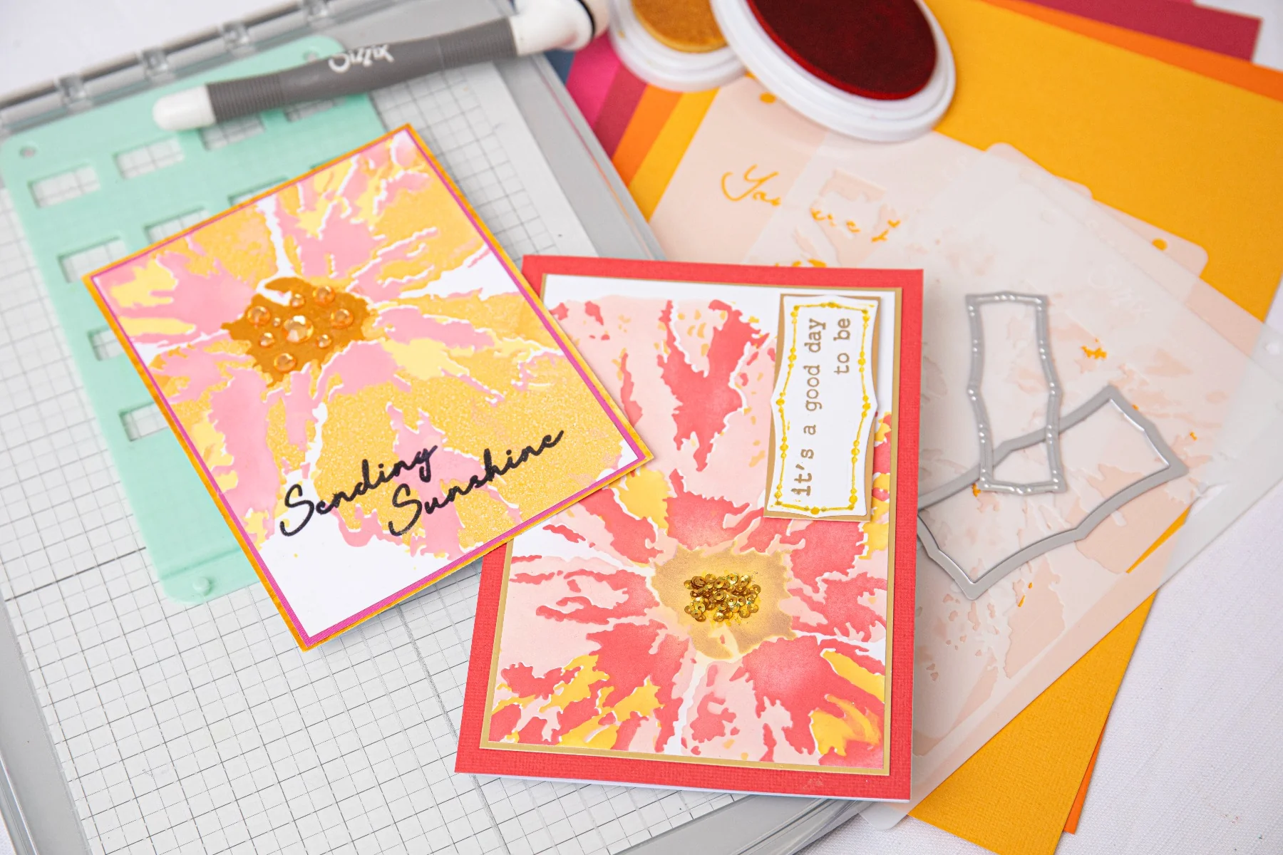 Bild 2 von Sizzix - Layered Stencils - Cosmopolitan, Floral Impressions by Stacey Park