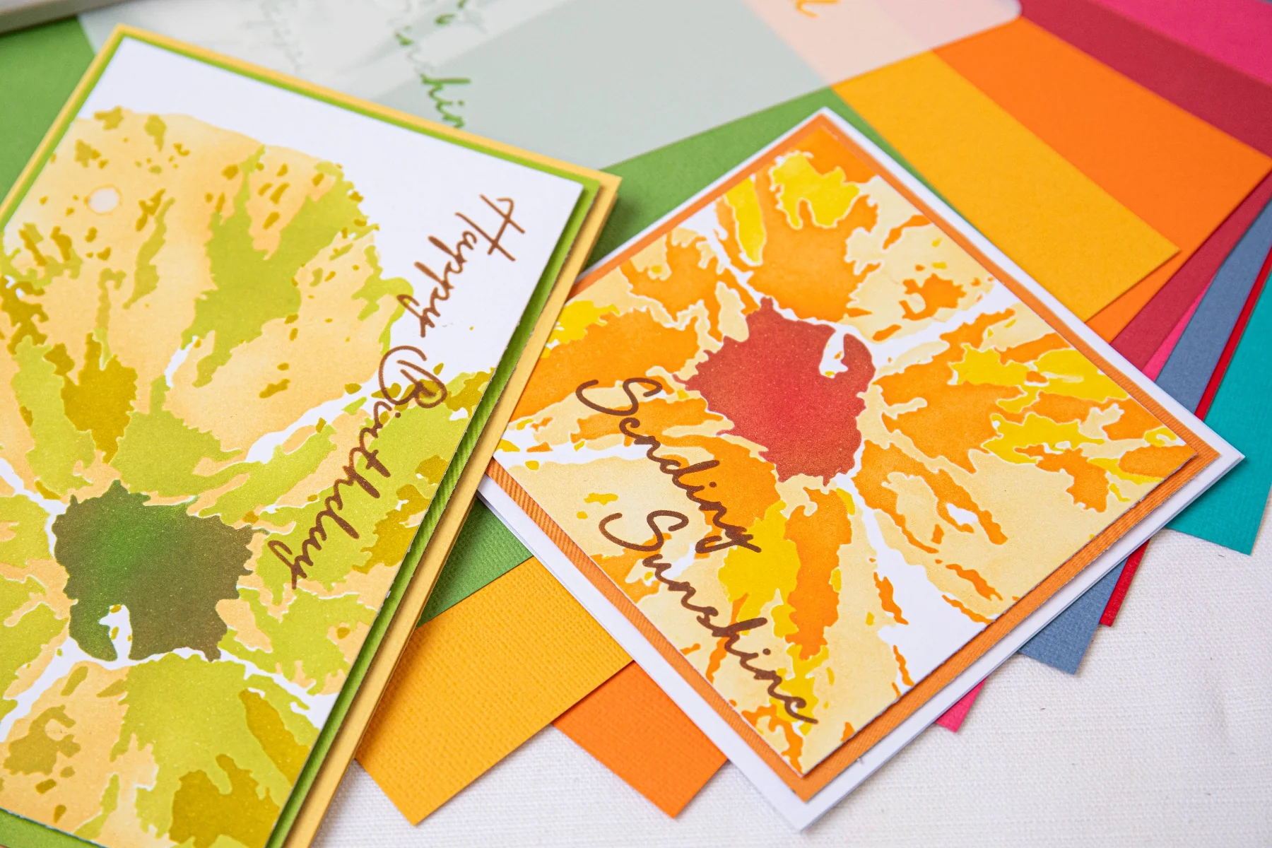 Bild 3 von Sizzix - Layered Stencils - Cosmopolitan, Floral Impressions by Stacey Park